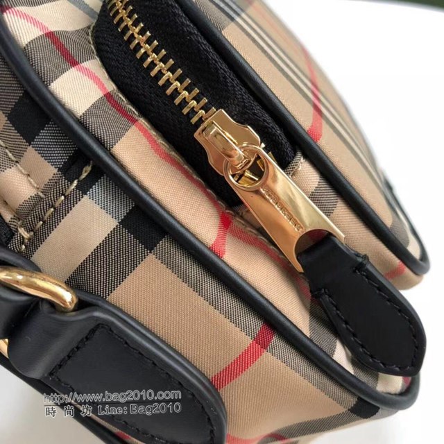 Burberry專櫃新款包包 巴寶莉Vintage復古格紋棉相機包斜挎包  db1023